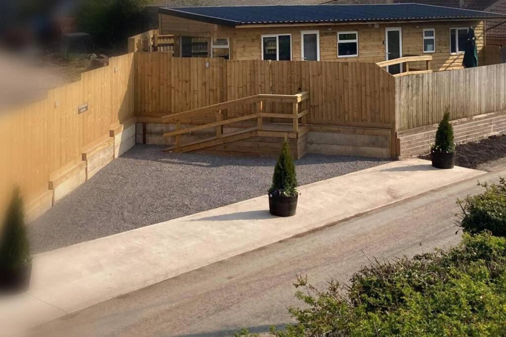 Featheredge Corner Lodge Wells Exterior foto