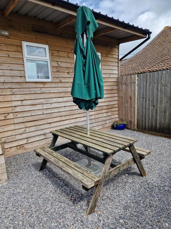 Featheredge Corner Lodge Wells Exterior foto